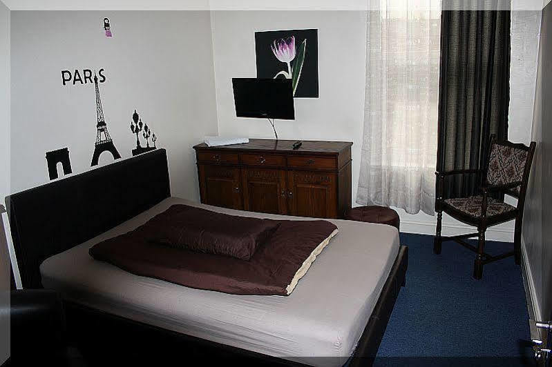 East Midlands Guesthouse Дарби Екстериор снимка