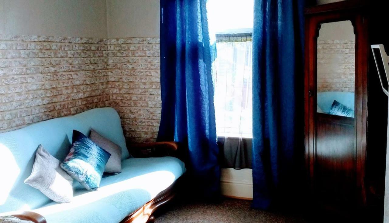East Midlands Guesthouse Дарби Екстериор снимка